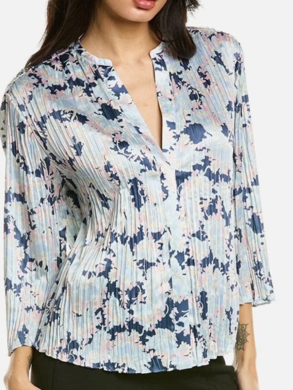 Vince Lotus Pleated Satin Blouse Floral Print Size Small